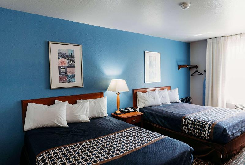 Travelodge By Wyndham Worland image
