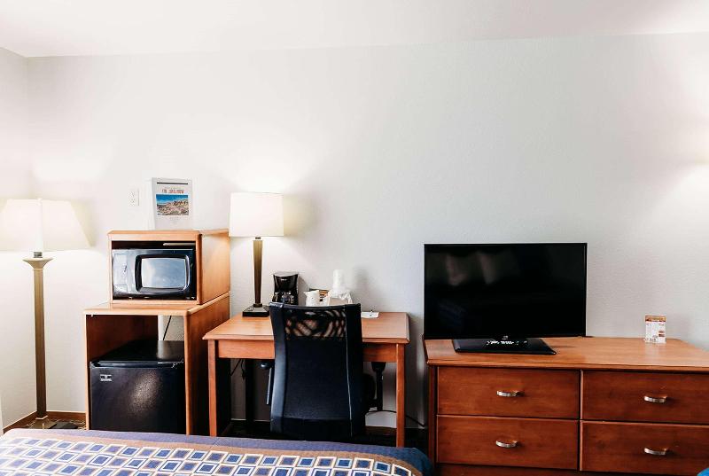 Travelodge By Wyndham Worland image