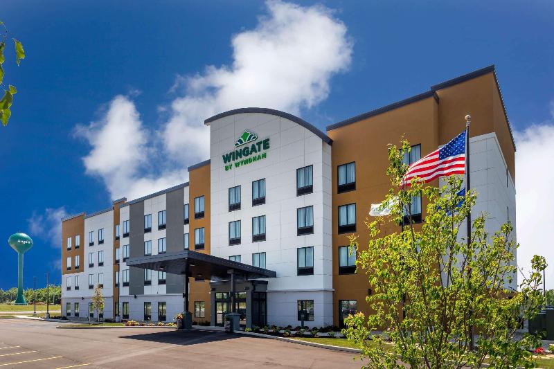 Wingate By Wyndham Angola image