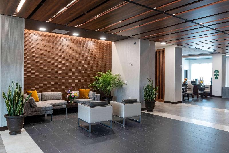 Wingate By Wyndham Angola image