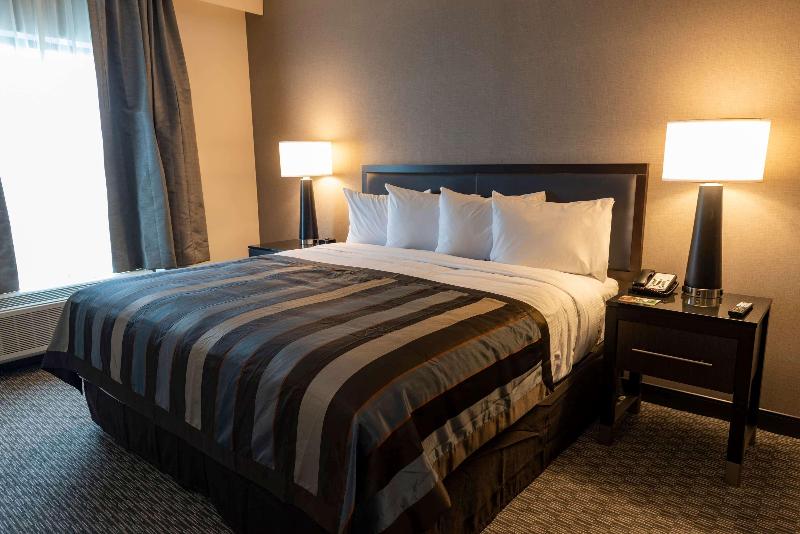 Wingate By Wyndham Angola image