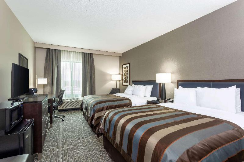 Wingate By Wyndham Angola image