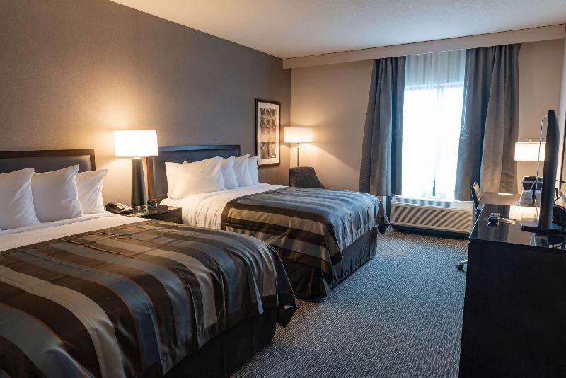Wingate By Wyndham Angola image