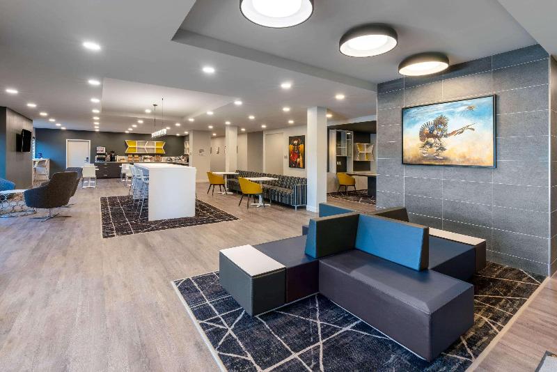 Microtel Inn & Suites By Wyndham Portage La Prairi image