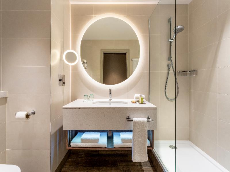 Hilton Aberdeen Teca image