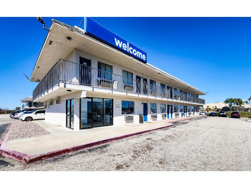 Motel 6-Galveston, TX GA image