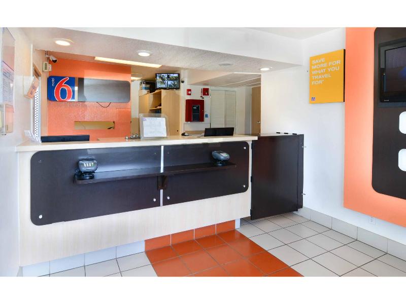 Motel 6-Galveston, TX GA image
