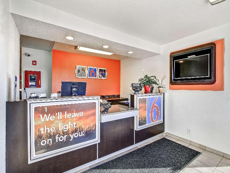 Motel 6 Green Bay, WI image
