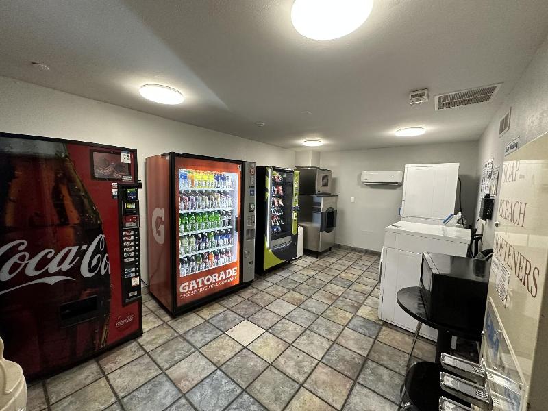 Motel 6 Greensboro Airport image