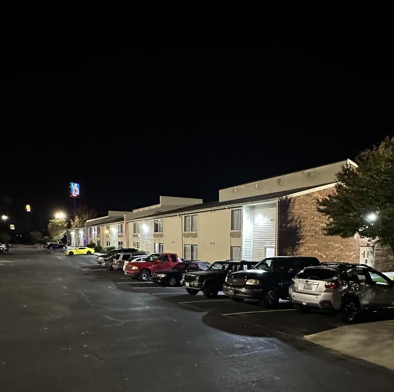Motel 6 Greensboro Airport image