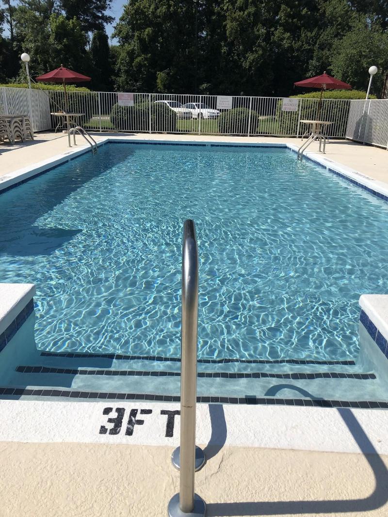 Motel 6 Greensboro Airport image