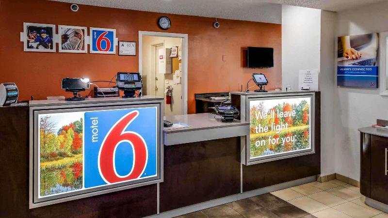 Motel 6 Greensboro Airport image