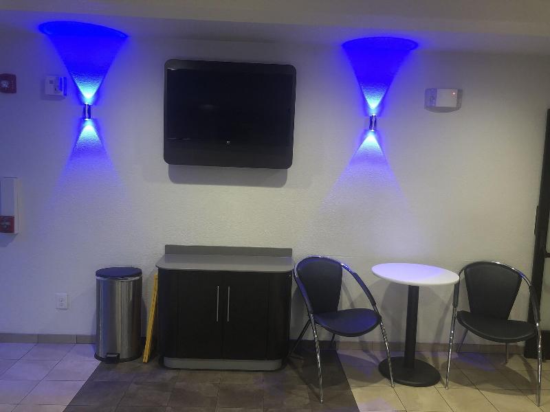 Motel 6 Greensboro Airport image