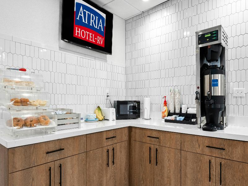 Atria Hotel and RV McGregor image