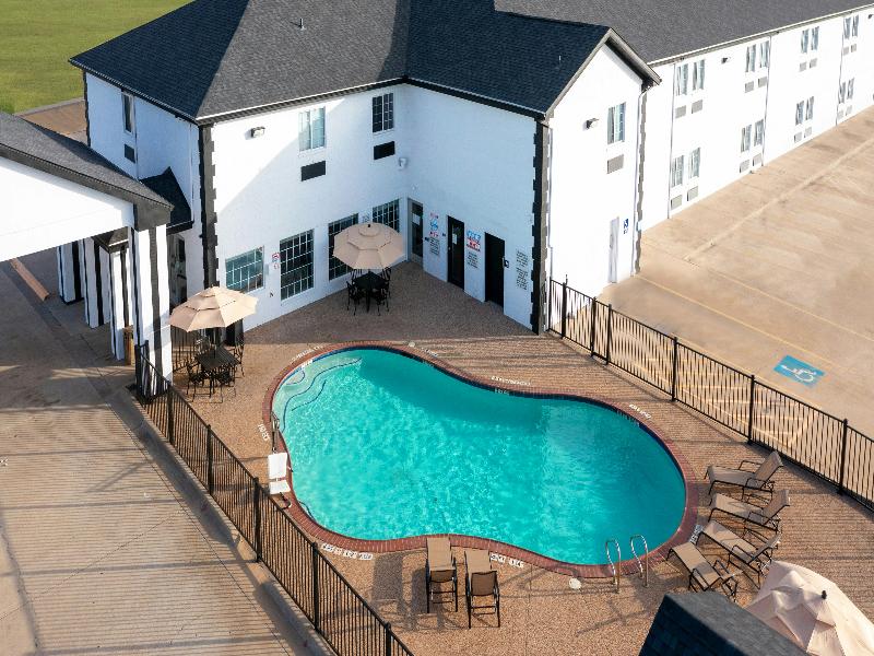 Atria Hotel and RV McGregor image