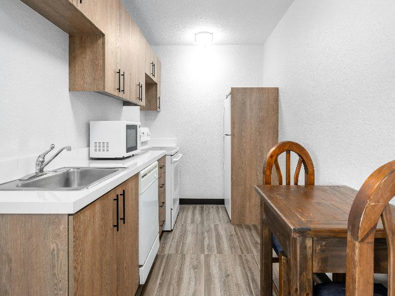 Atria Hotel and RV McGregor image
