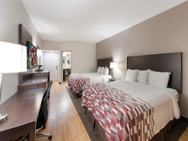 Red Roof Inn & Suites Columbus - West Broad image