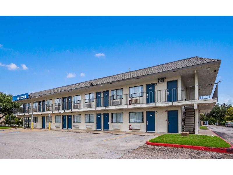 Motel 6-College Station, TX - Bryan GA — general view