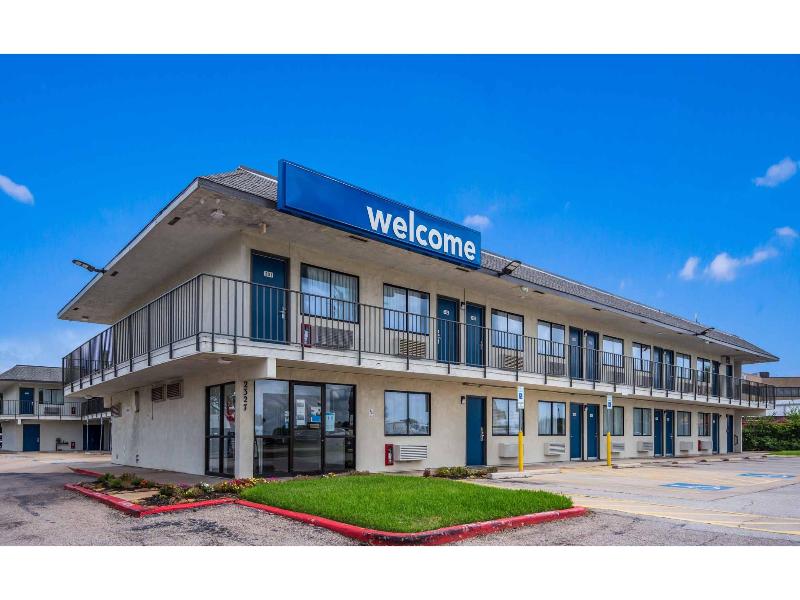 Motel 6-College Station, TX - Bryan GA — general view