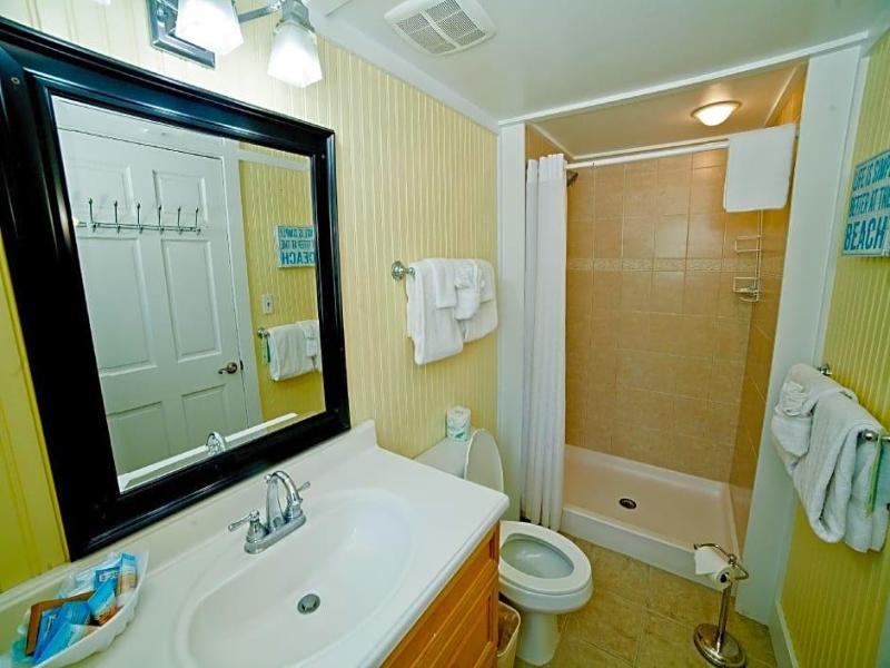 The Georgianne Inn Suites image