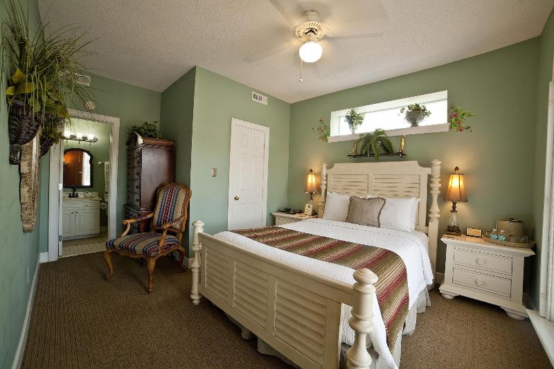 Desoto Beach Bed Breakfast image
