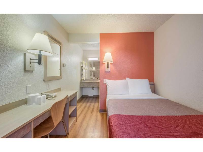 Motel 6-Fairfield, CA - North GA image