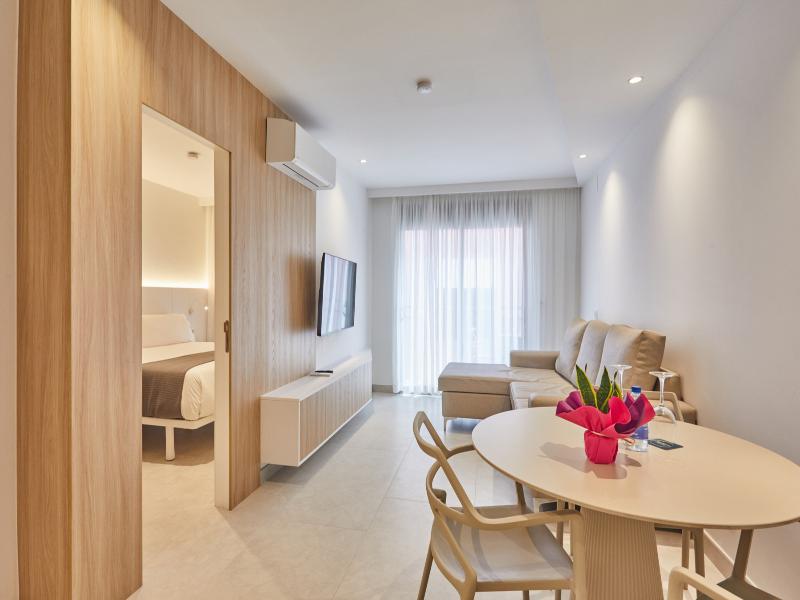 Silken Atlantis Playa - Holiday Homes image