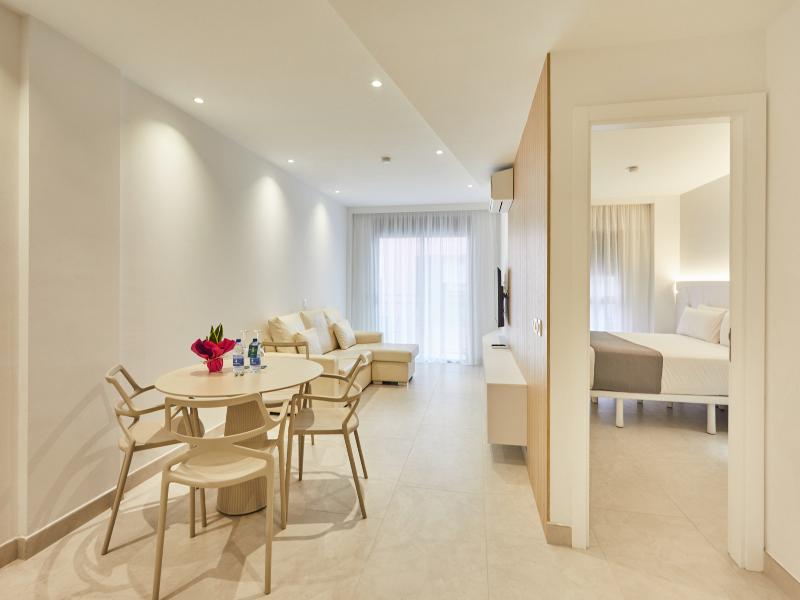 Silken Atlantis Playa - Holiday Homes image