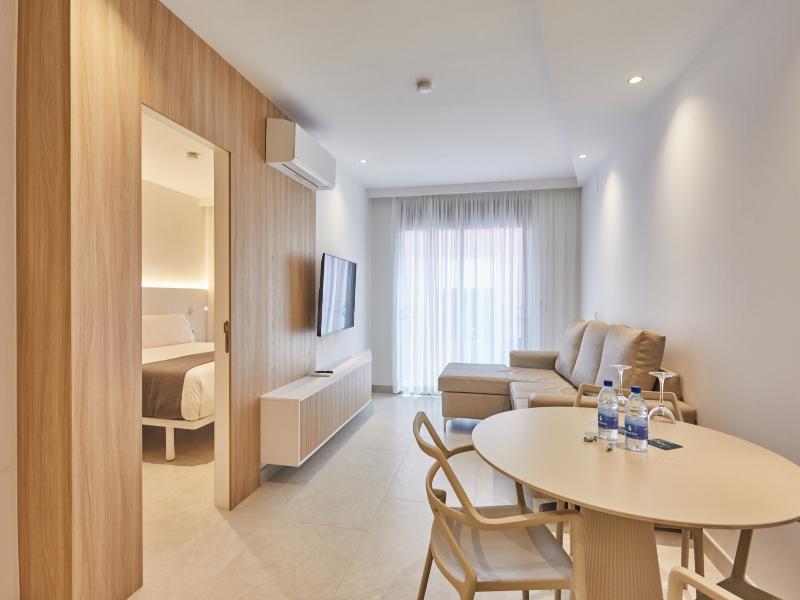 Silken Atlantis Playa - Holiday Homes image