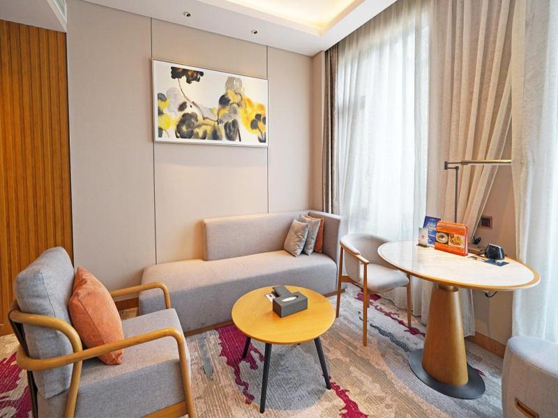 Crowne Plaza Huzhou image