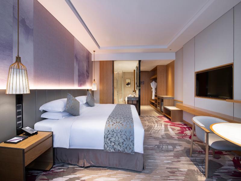 Crowne Plaza Huzhou image