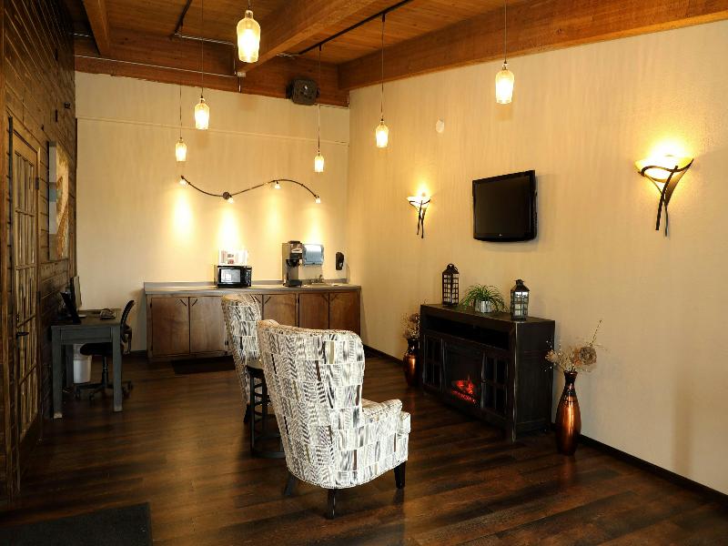 Northern Lights Inn Rugby image