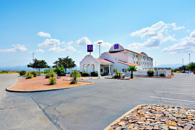 Motel 6 Benson image