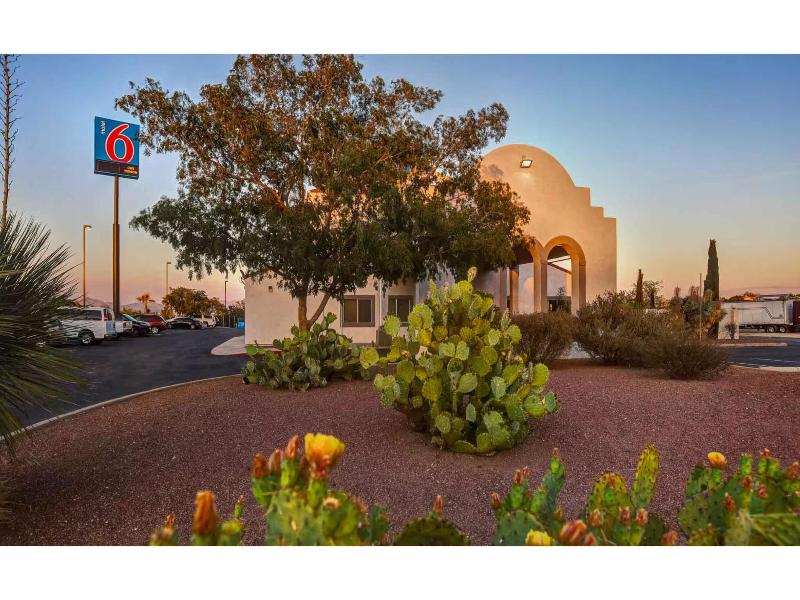Motel 6-Benson, AZ GA — exterior view