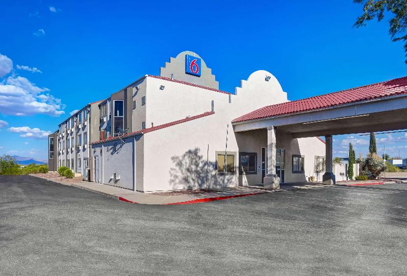 Motel 6 Benson image