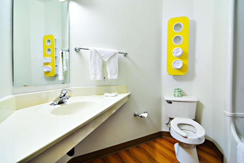 Motel 6 Benson image