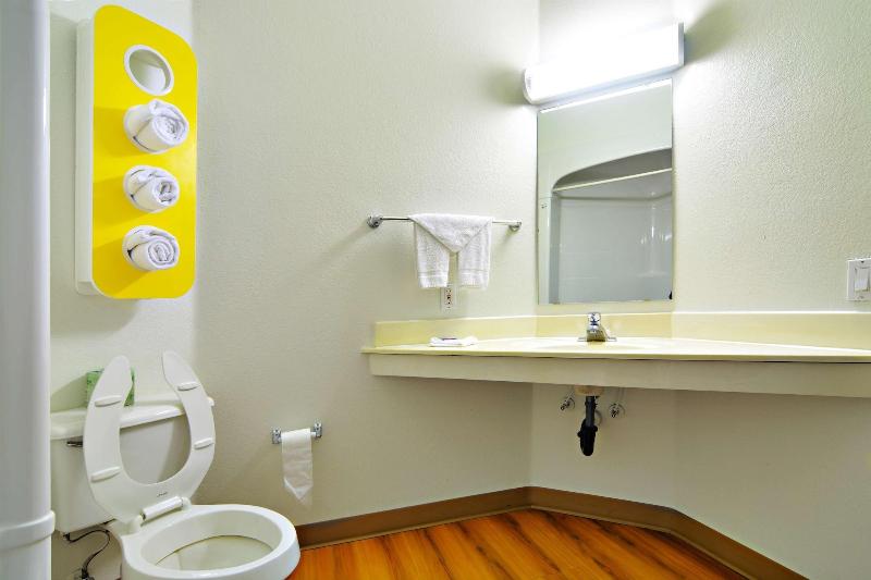 Motel 6 Benson image