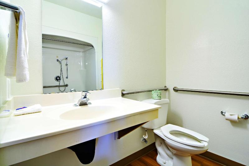 Motel 6 Benson image