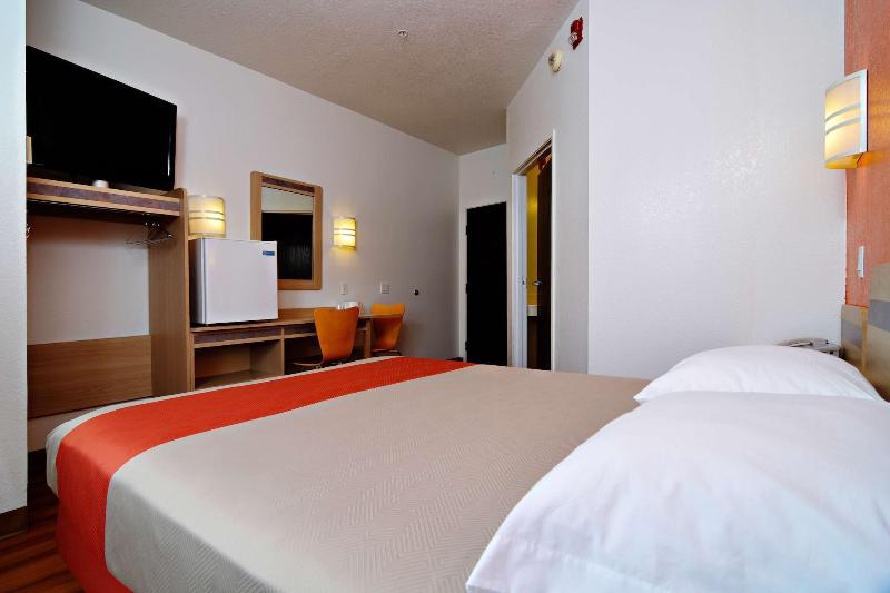 Motel 6 Benson image