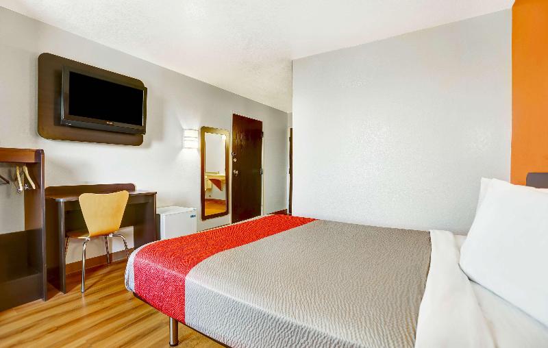 Motel 6 Benson image