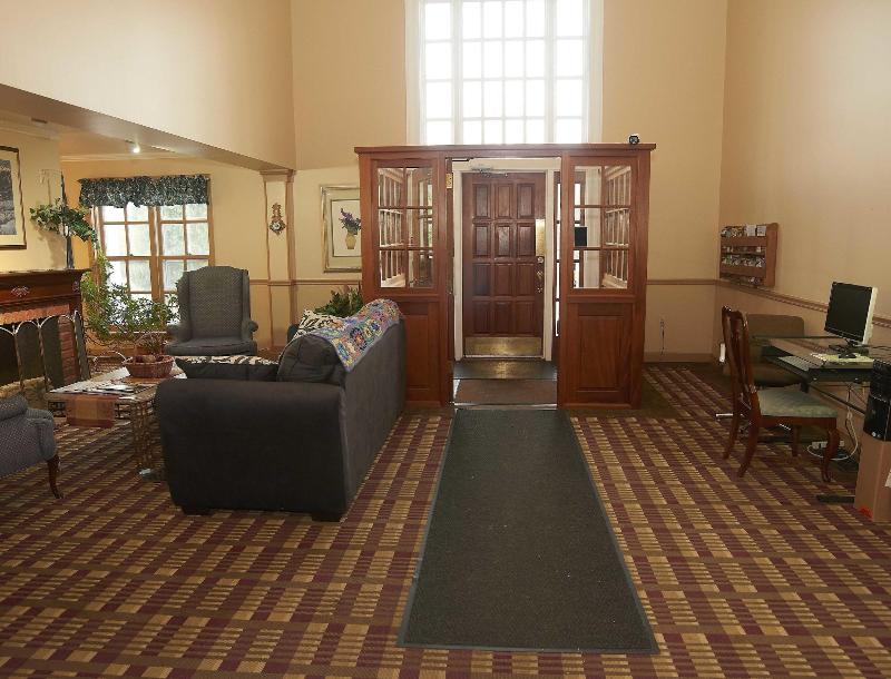 Hollow Inn And Motel image