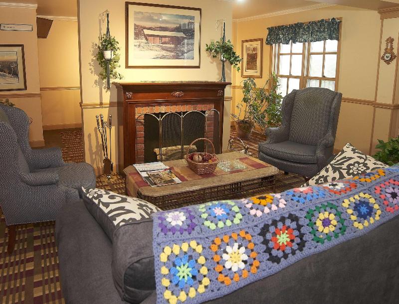 Hollow Inn And Motel image
