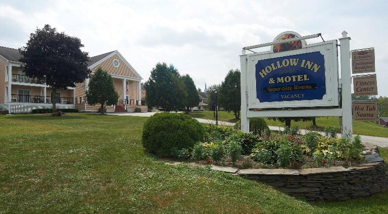 Hollow Inn And Motel image