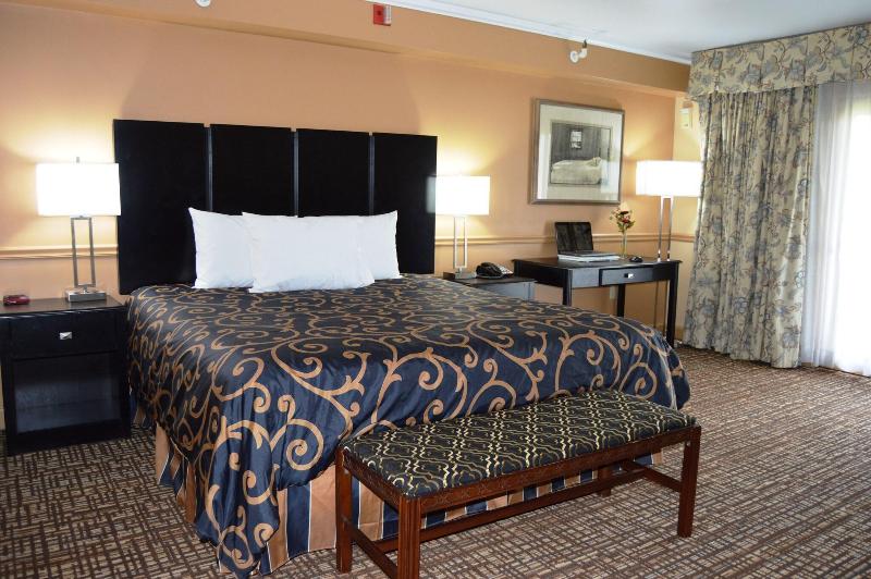 Hollow Inn And Motel image