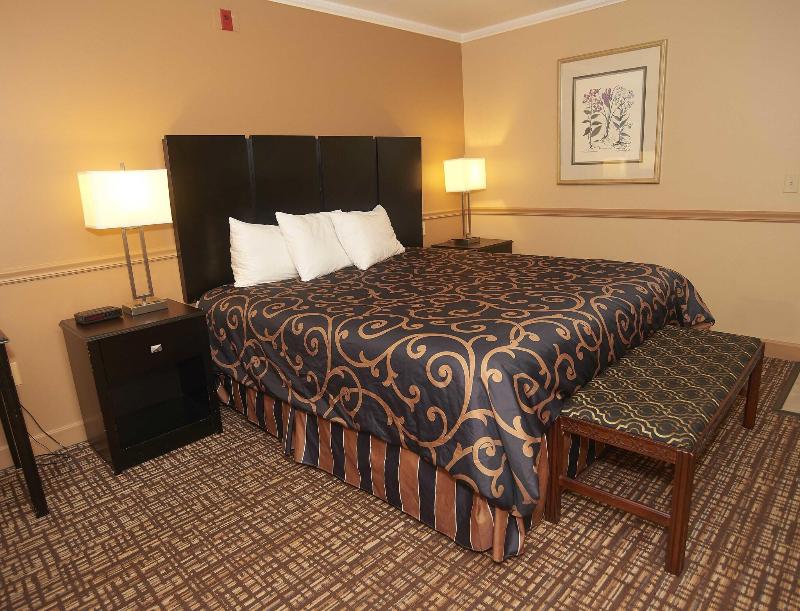 Hollow Inn And Motel image