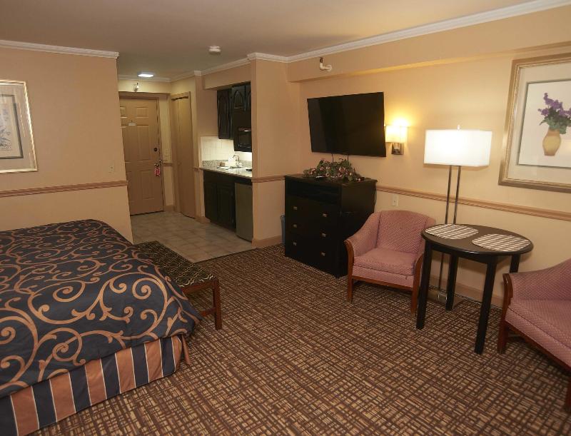 Hollow Inn And Motel image