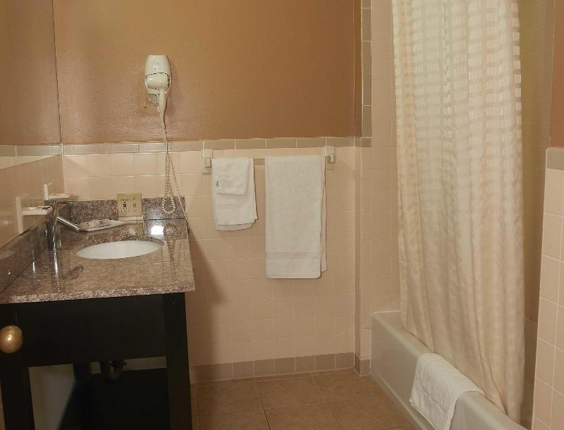 Hollow Inn And Motel image