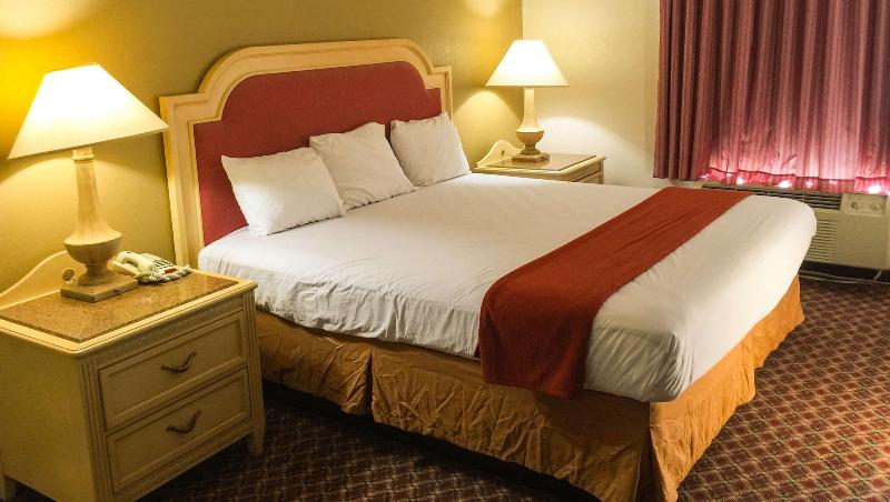 Hotel Super Inn and Suites Philadelphia