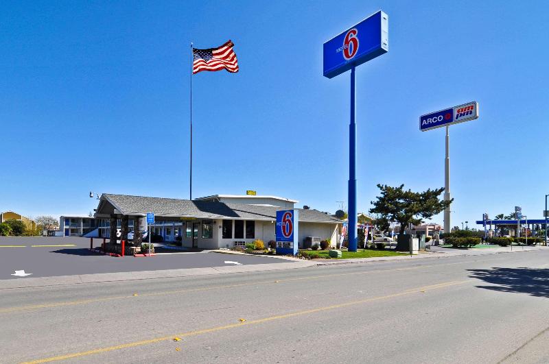Motel 6 Willows image