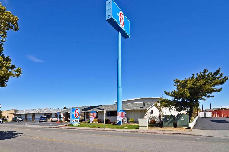 Motel 6 Willows image